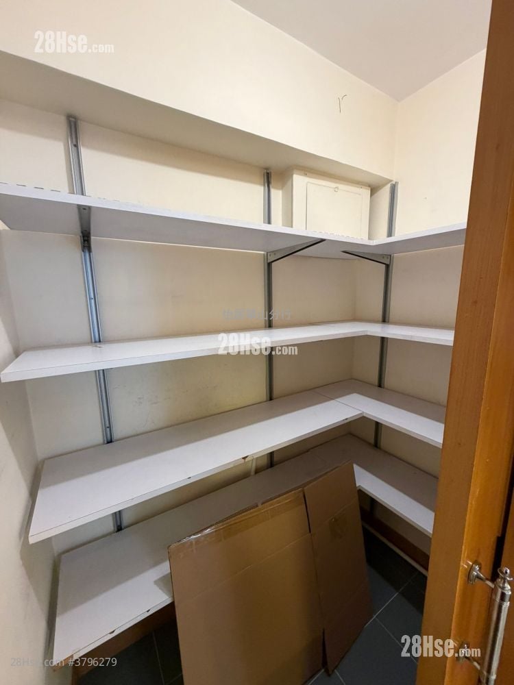 太古城 租盘 3 房 , 1 浴室 580 平方尺