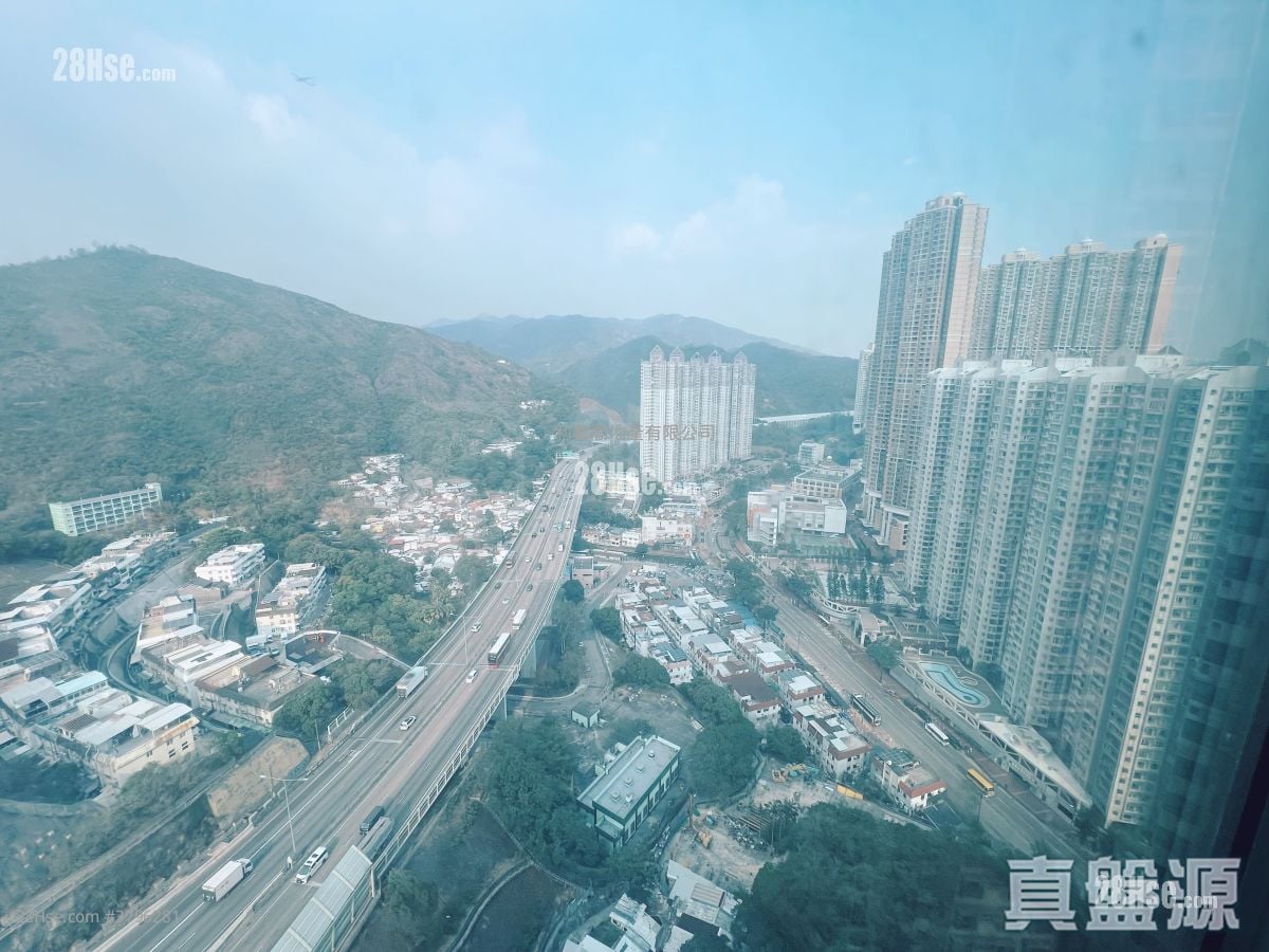 Sea Crest Villa Sell 2 Bedrooms 454 ft²