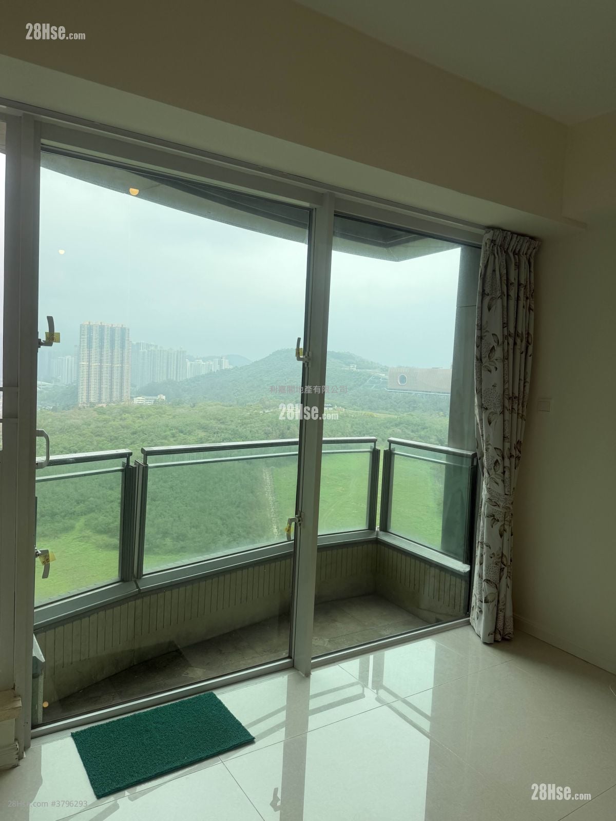 Hemera Sell 4 Bedrooms , 3 Bathrooms 943 ft²