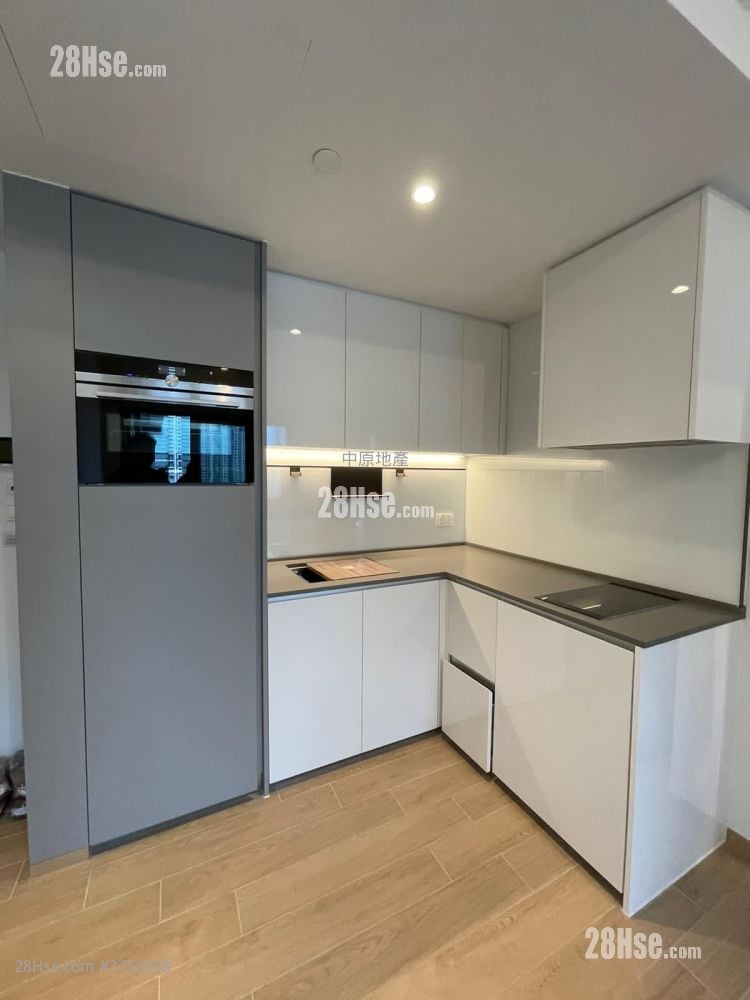 Lp6 Sell 2 Bedrooms , 1 Bathroom 463 ft²