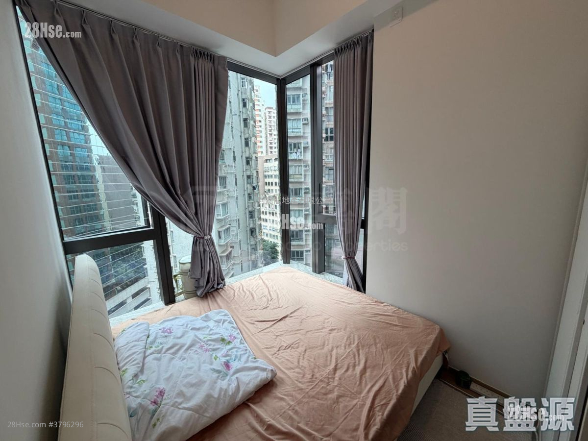 101 Kings Road Sell 2 Bedrooms , 1 Bathroom 380 ft²