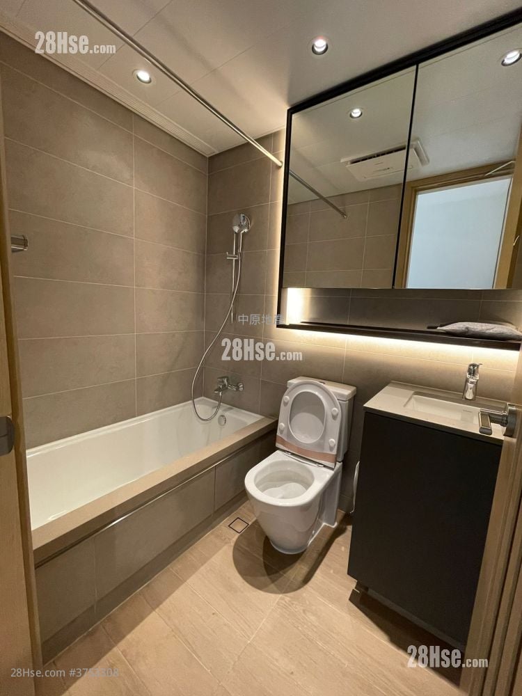 Lp6 Sell 2 Bedrooms , 1 Bathroom 463 ft²