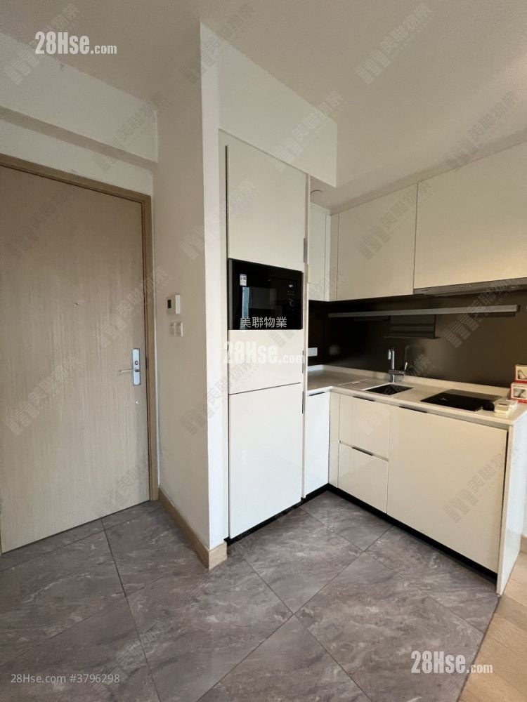 厨房: 朗屏8号 售盘 1 房 , 1 浴室 372 平方尺