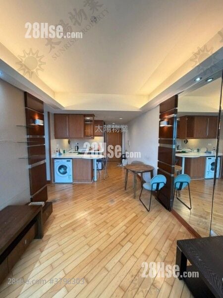 Royal Peninsula Rental 1 Bedroom 442 ft²