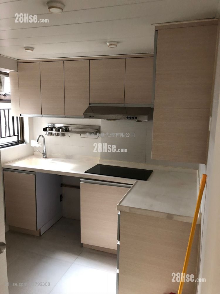 Serenade Cove Sell 3 Bedrooms , 1 Bathroom 570 ft²