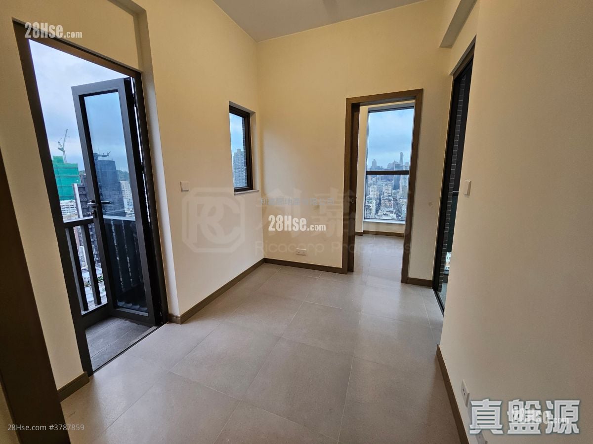 AVA228 租盘 1 房 249 平方尺