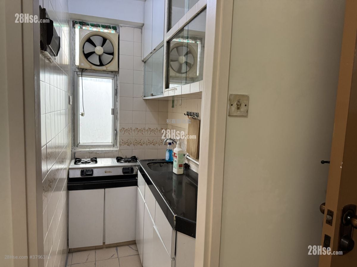 Jade Plaza Sell 1 Bedroom , 1 Bathroom 269 ft²