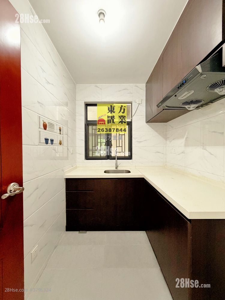 Village Rental 2 Bedrooms , 2 Bathrooms 700 ft²