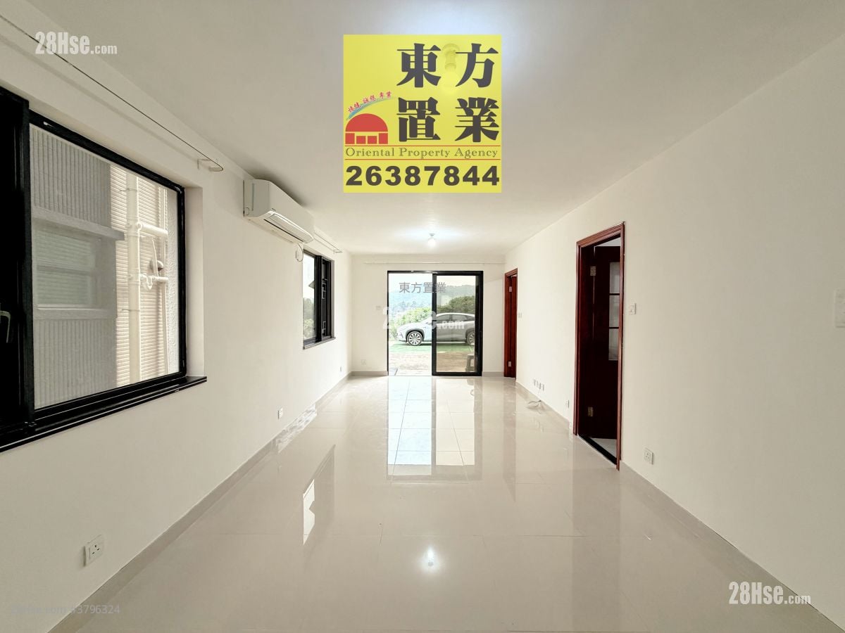 Village Rental 2 Bedrooms , 2 Bathrooms 700 ft²