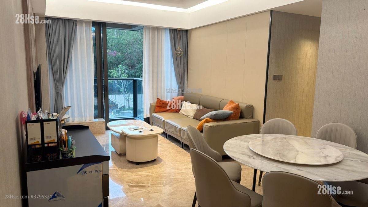 Mantin Heights Sell 3 Bedrooms , 3 Bathrooms 943 ft²