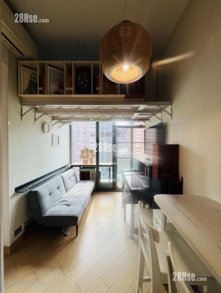 Jones Hive Sell 2 Bedrooms , 1 Bathroom 440 ft²