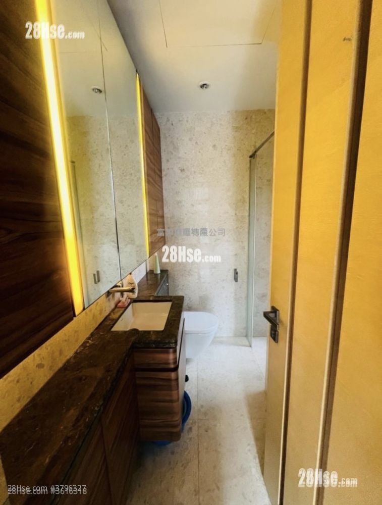 Jones Hive Sell 2 Bedrooms , 1 Bathroom 440 ft²