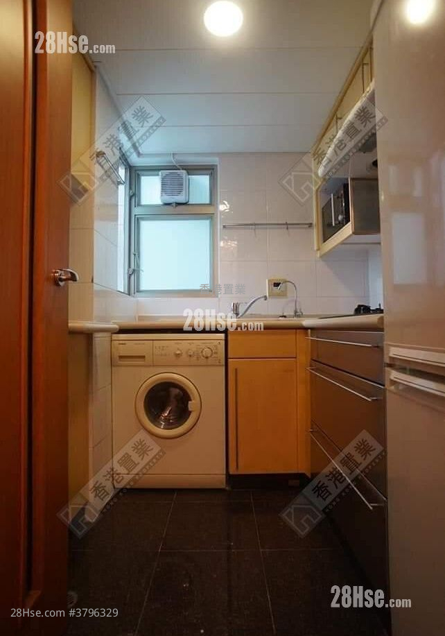 Park Central Sell 2 Bedrooms , 1 Bathroom 467 ft²