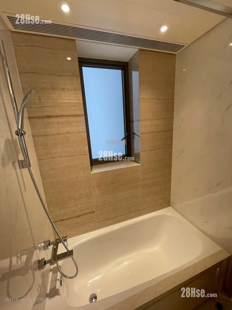 Montara Sell 2 Bedrooms 561 ft²