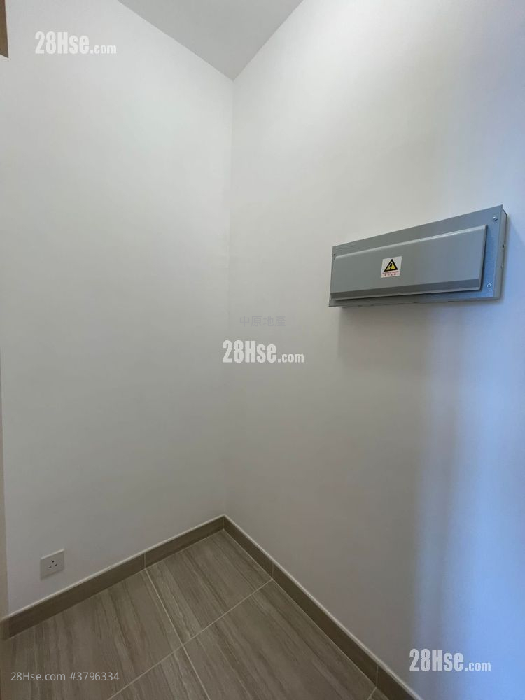 Montara Sell 2 Bedrooms 561 ft²