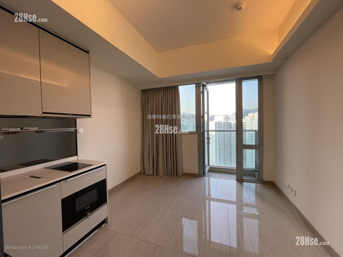 Cullinan West Rental 1 Bedroom , 1 Bathroom 350 ft²