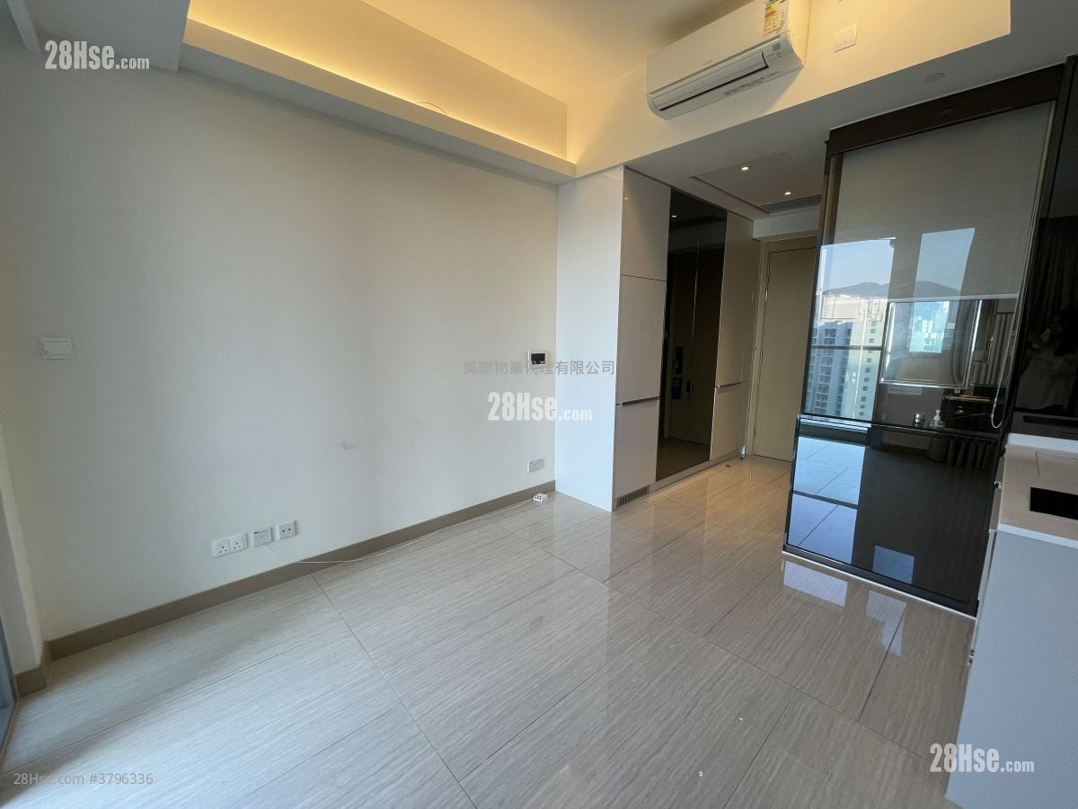 Cullinan West Rental 1 Bedroom , 1 Bathroom 350 ft²