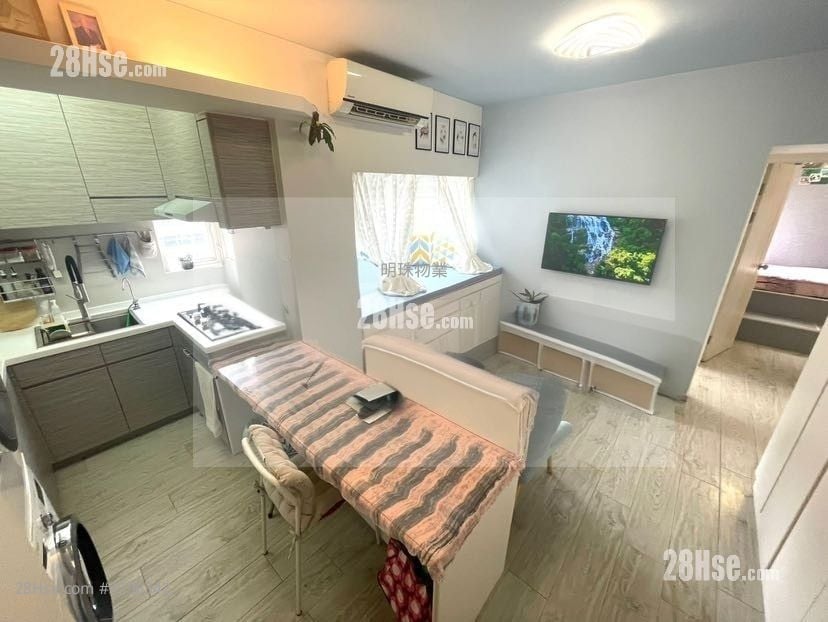 Li Chit Garden Sell 2 Bedrooms , 1 Bathroom 397 ft²