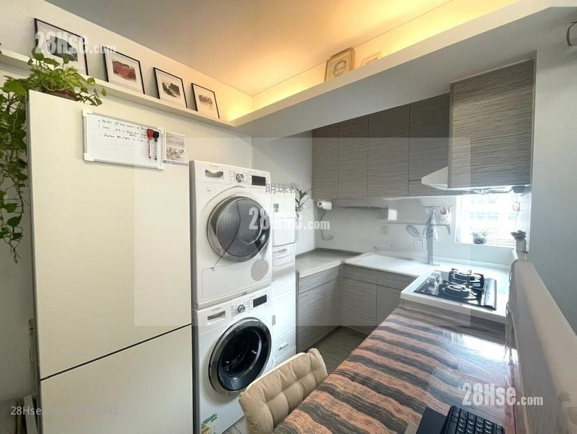 Li Chit Garden Sell 2 Bedrooms , 1 Bathroom 397 ft²