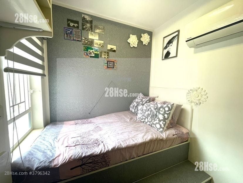 Li Chit Garden Sell 2 Bedrooms , 1 Bathroom 397 ft²