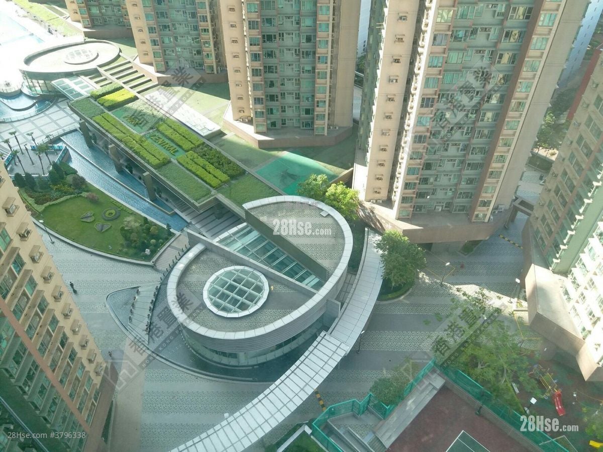 Park Central Sell 2 Bedrooms , 1 Bathroom 465 ft²