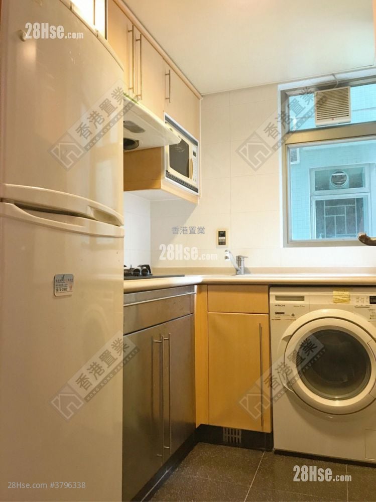 Park Central Sell 2 Bedrooms , 1 Bathroom 465 ft²