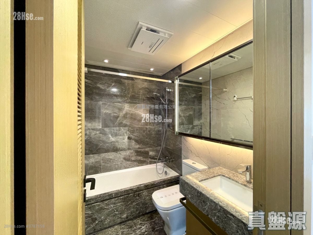 Malibu Sell 3 Bedrooms 660 ft²