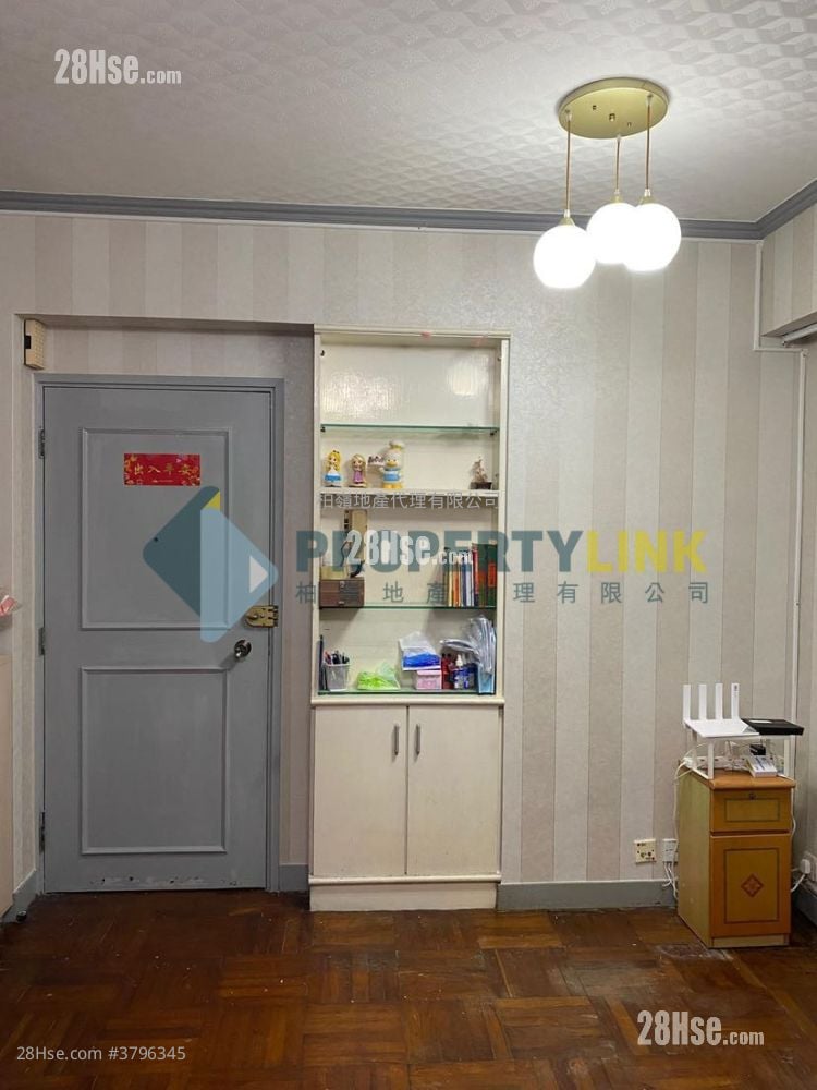 Cameo Court Sell 2 Bedrooms , 1 Bathroom 520 ft²