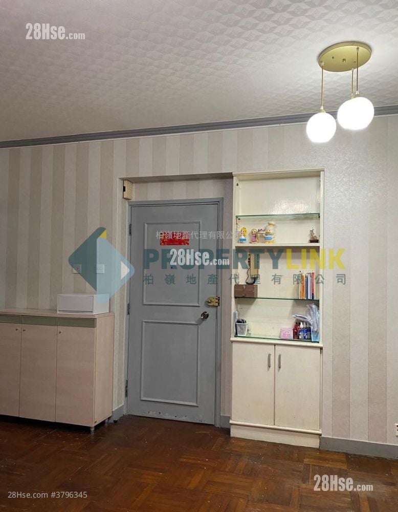 Cameo Court Sell 2 Bedrooms , 1 Bathroom 520 ft²