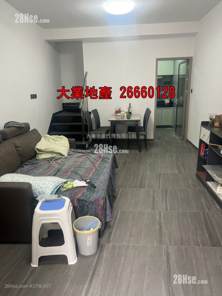 村屋 租盘 2 房 , 1 浴室