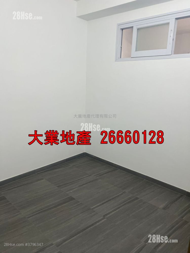 村屋 租盘 2 房 , 1 浴室