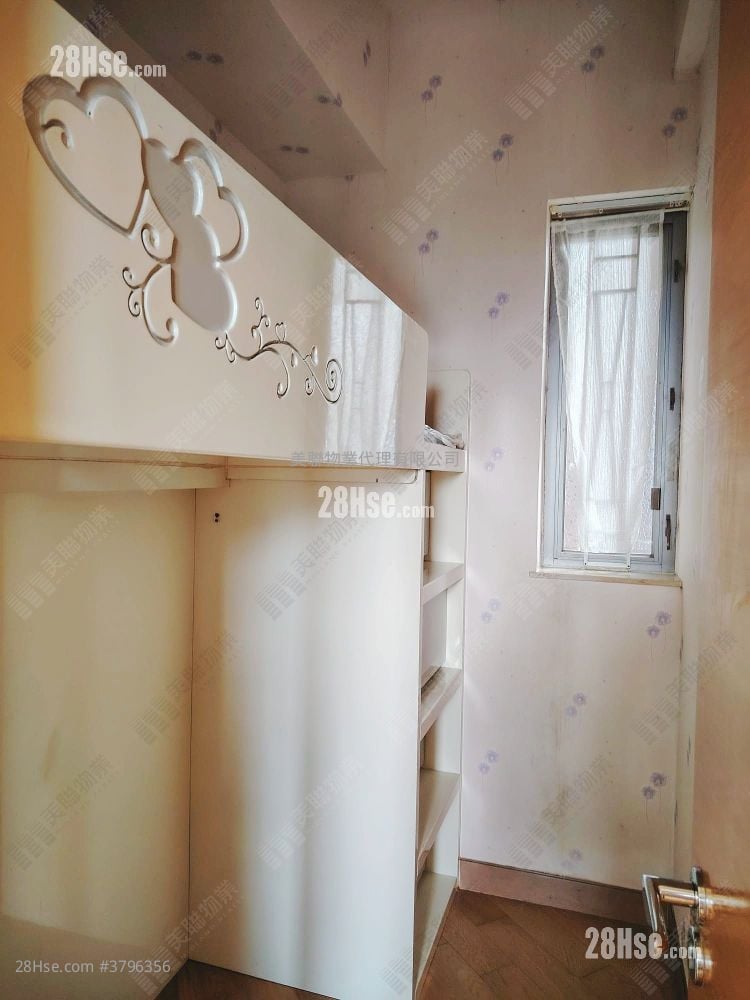 The Wings Rental 4 Bedrooms , 2 Bathrooms 862 ft²