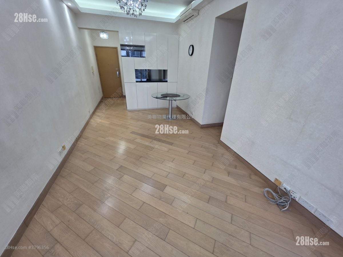 The Wings Rental 4 Bedrooms , 2 Bathrooms 862 ft²