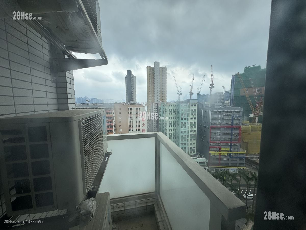 City Hub Sell 2 Bedrooms , 1 Bathroom 510 ft²