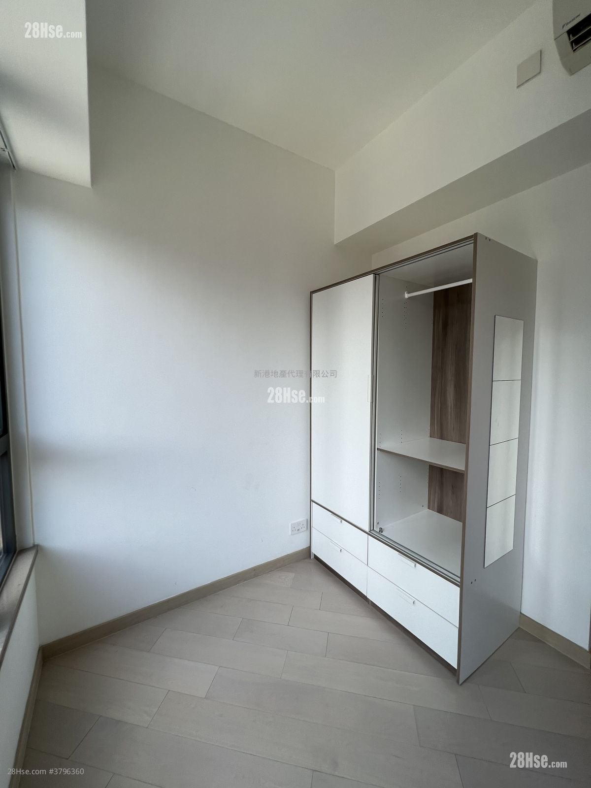 Downtown 38 售盘 2 房 , 1 浴室 414 平方尺