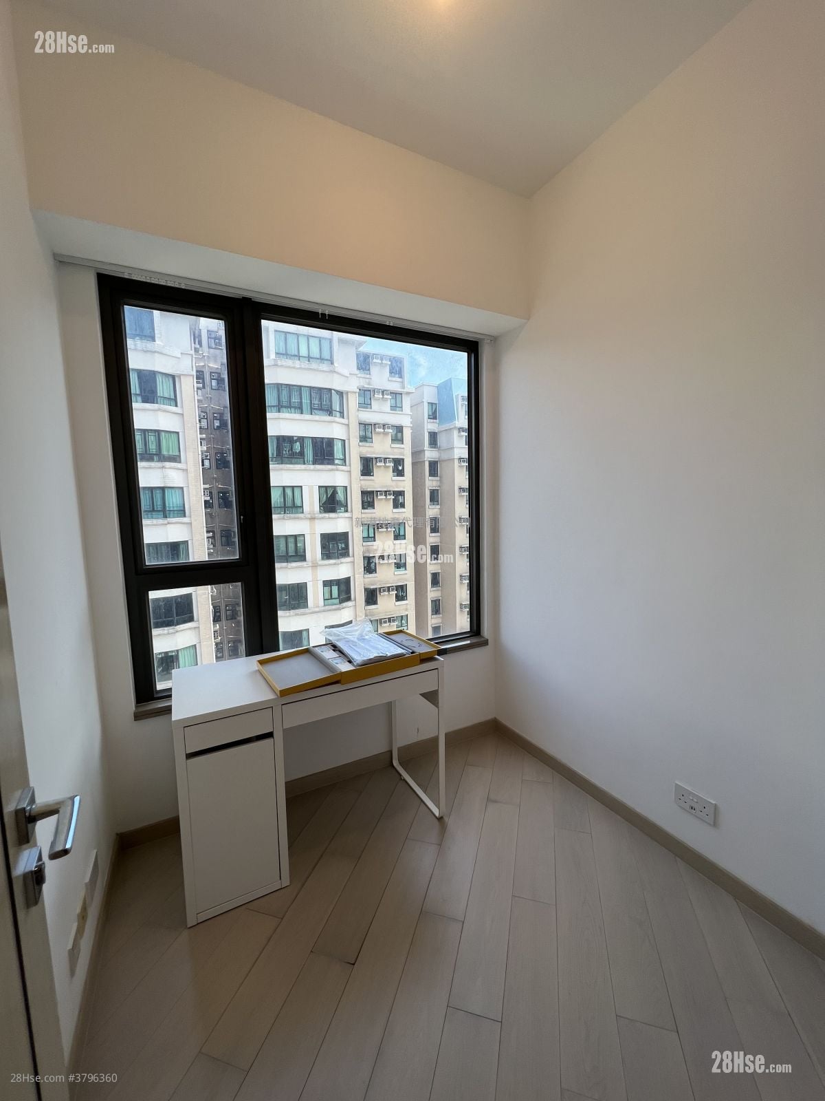 Downtown 38 售盘 2 房 , 1 浴室 414 平方尺