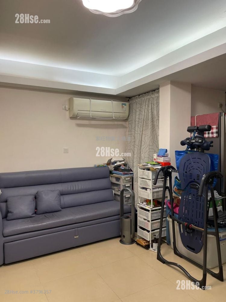 Ample Building Sell 2 Bedrooms , 1 Bathroom 452 ft²