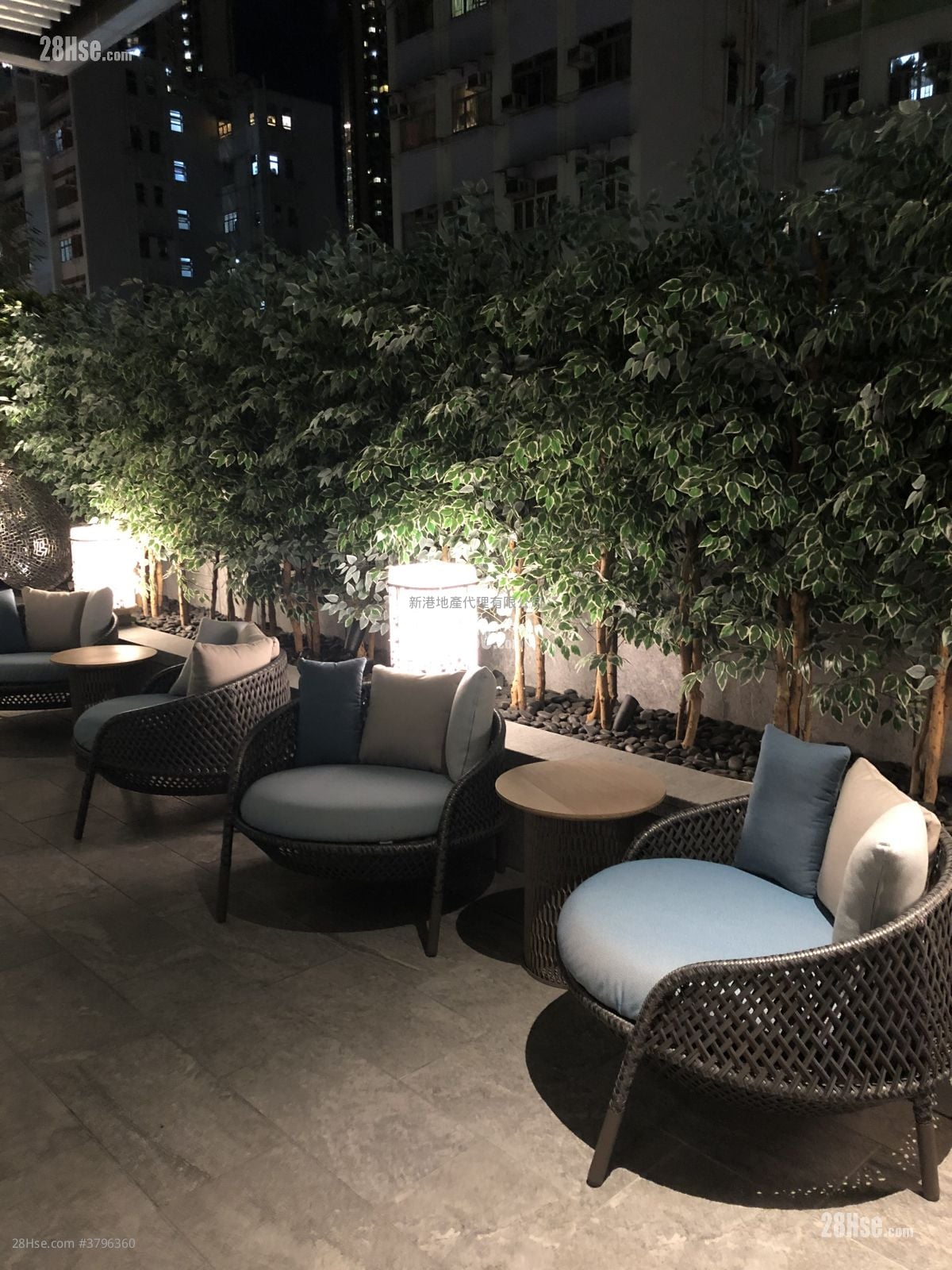 Downtown 38 售盘 2 房 , 1 浴室 414 平方尺