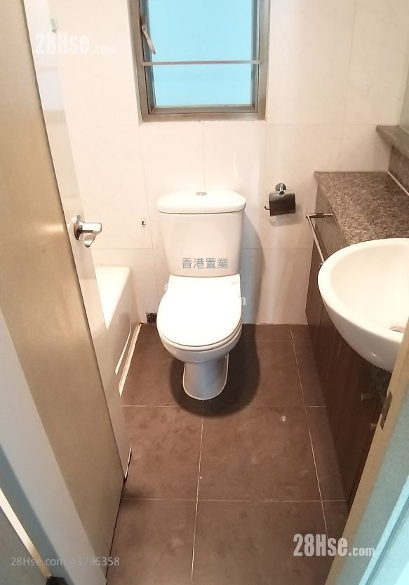 Tseung Kwan O Plaza Sell 2 Bedrooms , 1 Bathroom 432 ft²