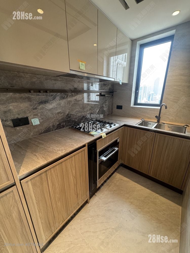 Topside Residence Rental 3 Bedrooms , 1 Bathroom 624 ft²