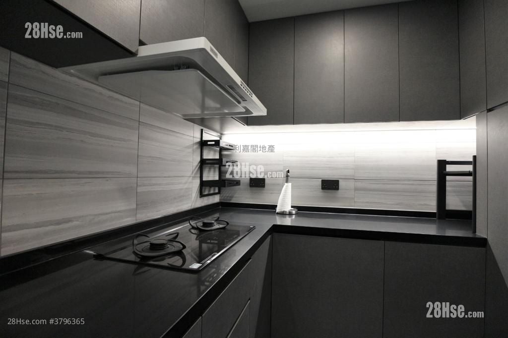 岚山 售盘 3 房 , 3 浴室 845 平方尺