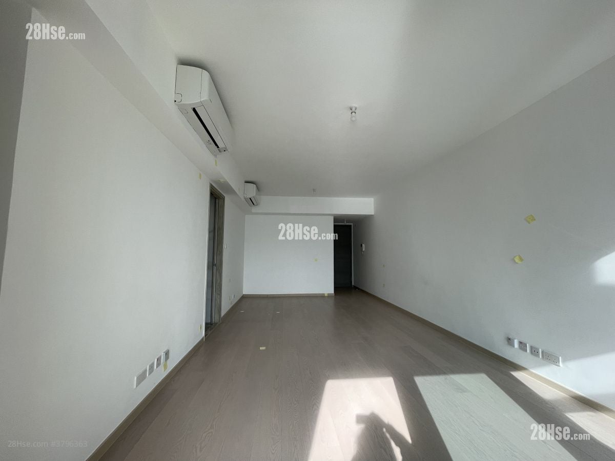 Sea To Sky Sell 4 Bedrooms , 2 Bathrooms 1,057 ft²