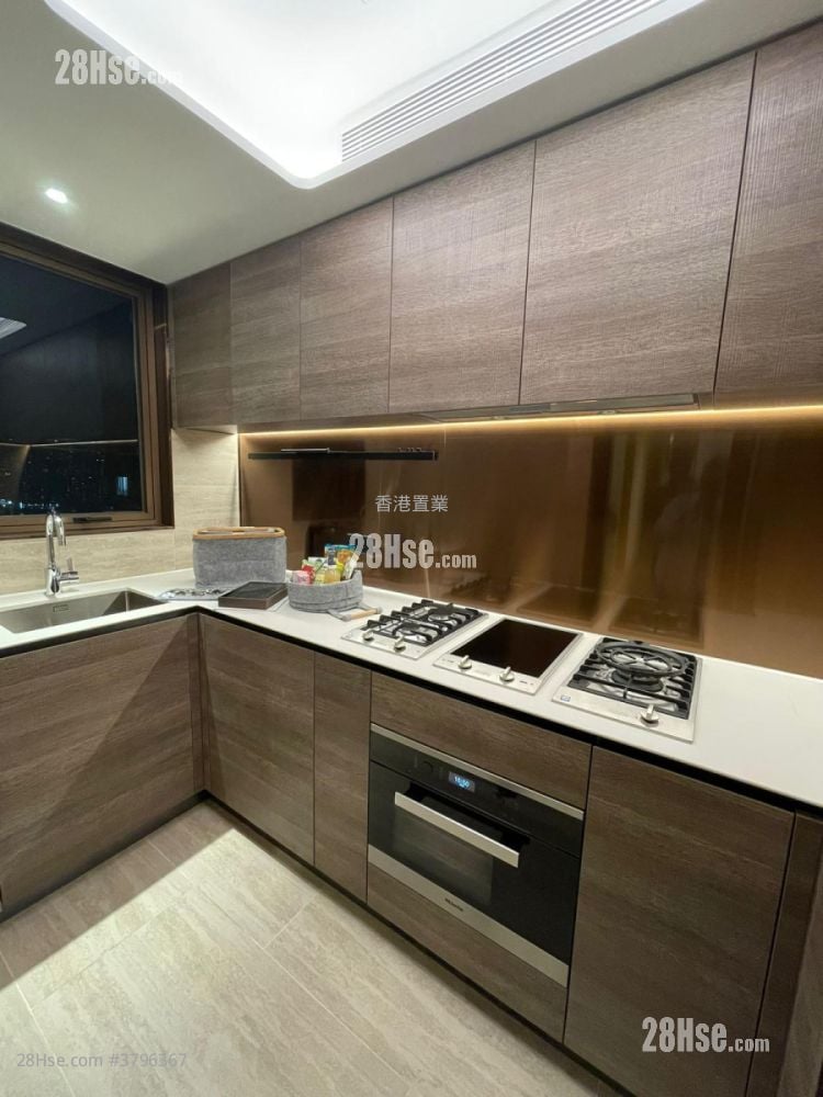 LP10 租盘 3 房 , 2 浴室 790 平方尺