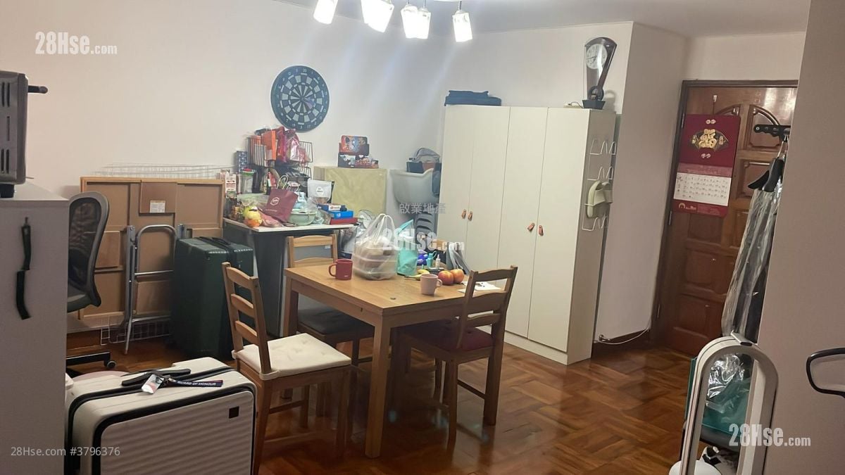 美孚新邨 售盘 3 房 , 2 浴室 907 平方尺