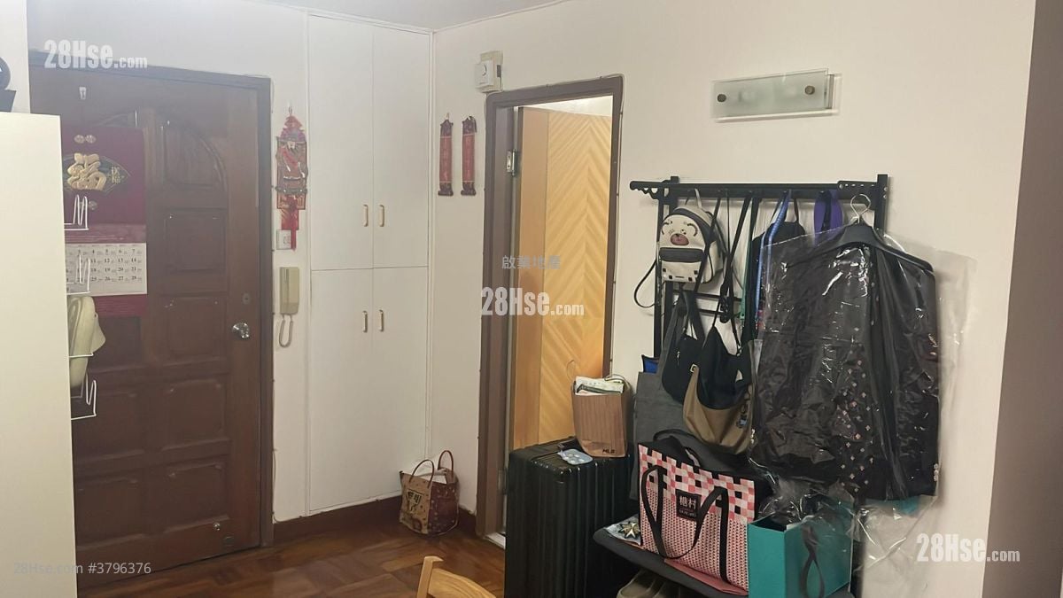 美孚新邨 售盘 3 房 , 2 浴室 907 平方尺