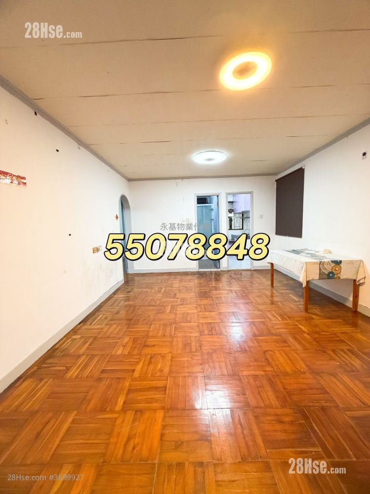 Siu Hang Tsuen Sell 3 Bedrooms , 2 Bathrooms 700 ft²