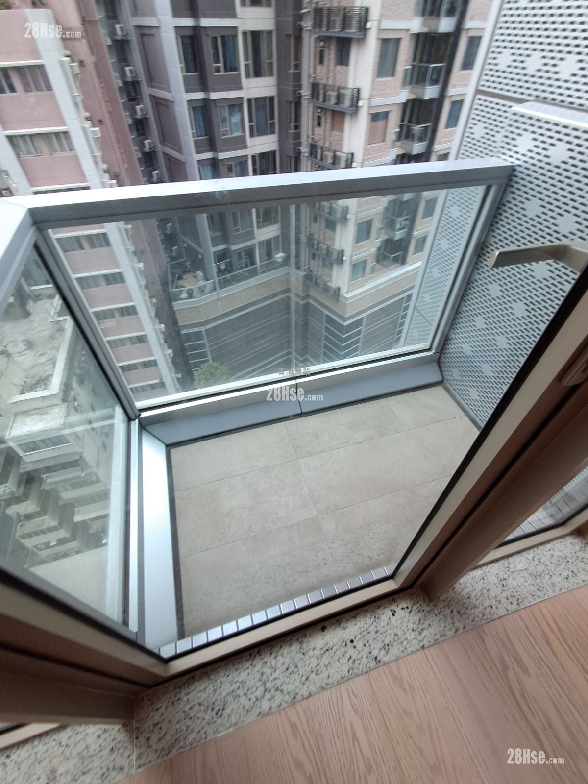 爱海颂 租盘 2 房 , 1 浴室 488 平方尺