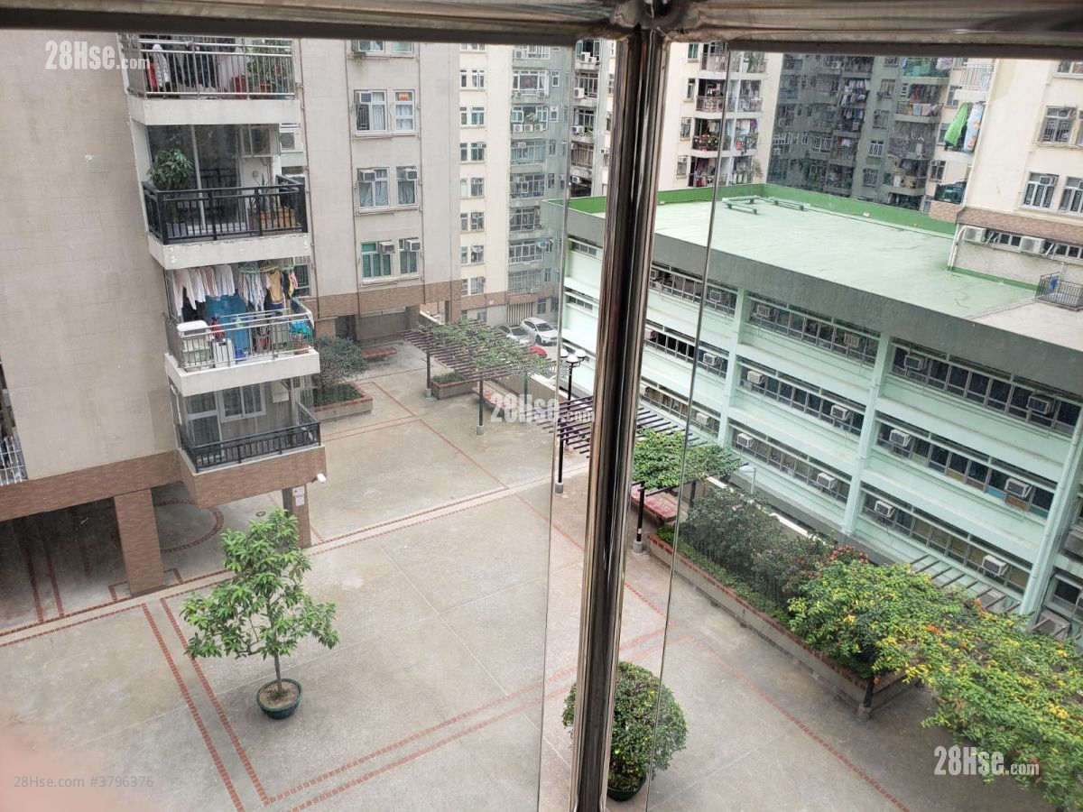 美孚新邨 售盘 3 房 , 2 浴室 907 平方尺