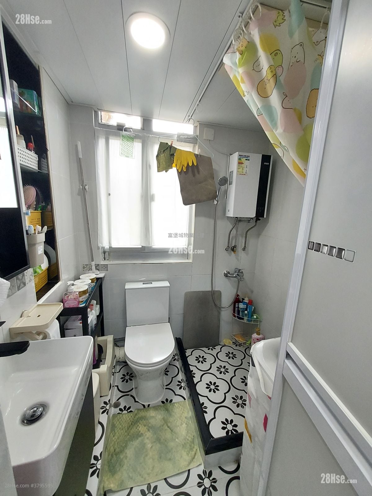 Hong Lam Court Sell 2 Bedrooms , 1 Bathroom 401 ft²