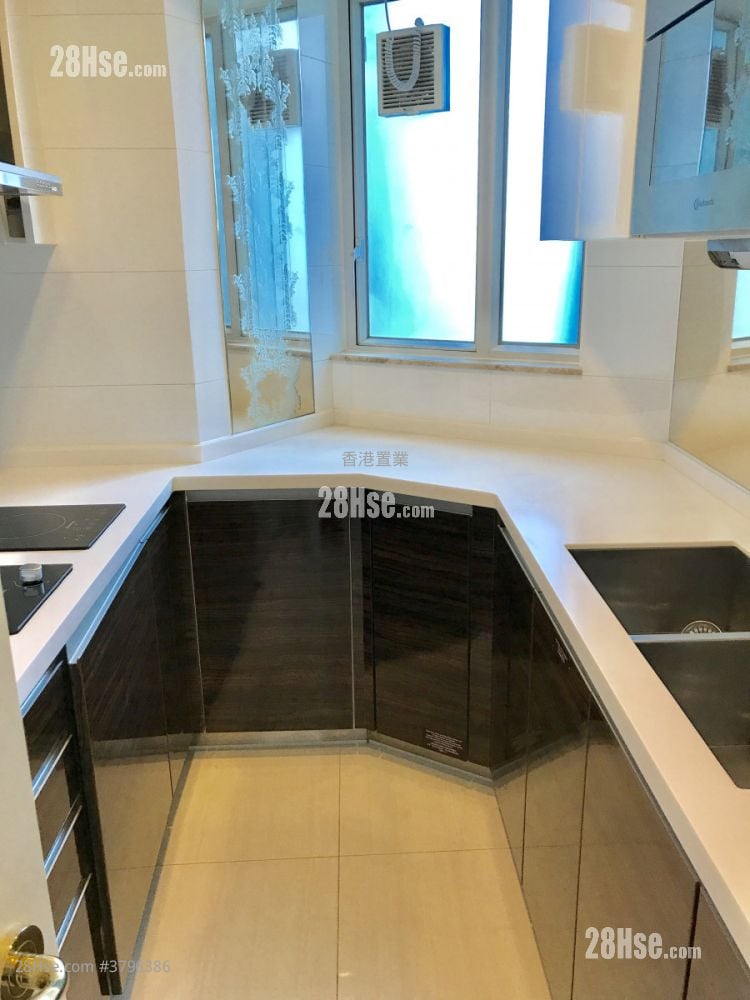 致蓝天 售盘 4 房 , 2 浴室 959 平方尺